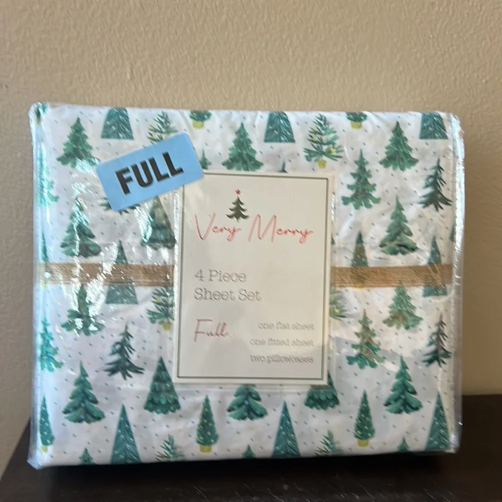 Very Merry Christmas Tree Holiday Full Sheet Set New Polka Dot
